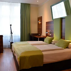 Arthotel Otel