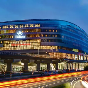 Hilton Garden Frankfurt Airport מלון פרנקפורט
